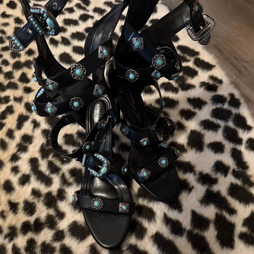 Azalea Wang Buckle Heels Brand new - Picture 2 of 5